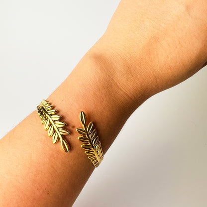 Feather Gold Bangle