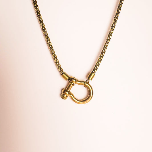 Horseshoe Necklace